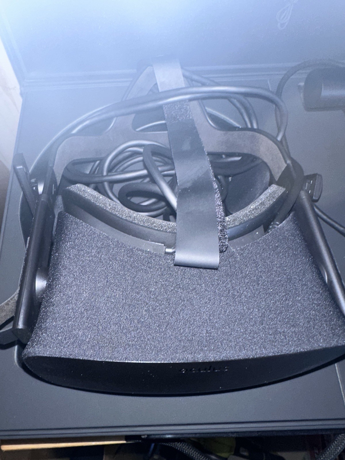 Oculus Rift PC & Console VR Headset Bundle w/ Sensor Remote Xbox One Wireless