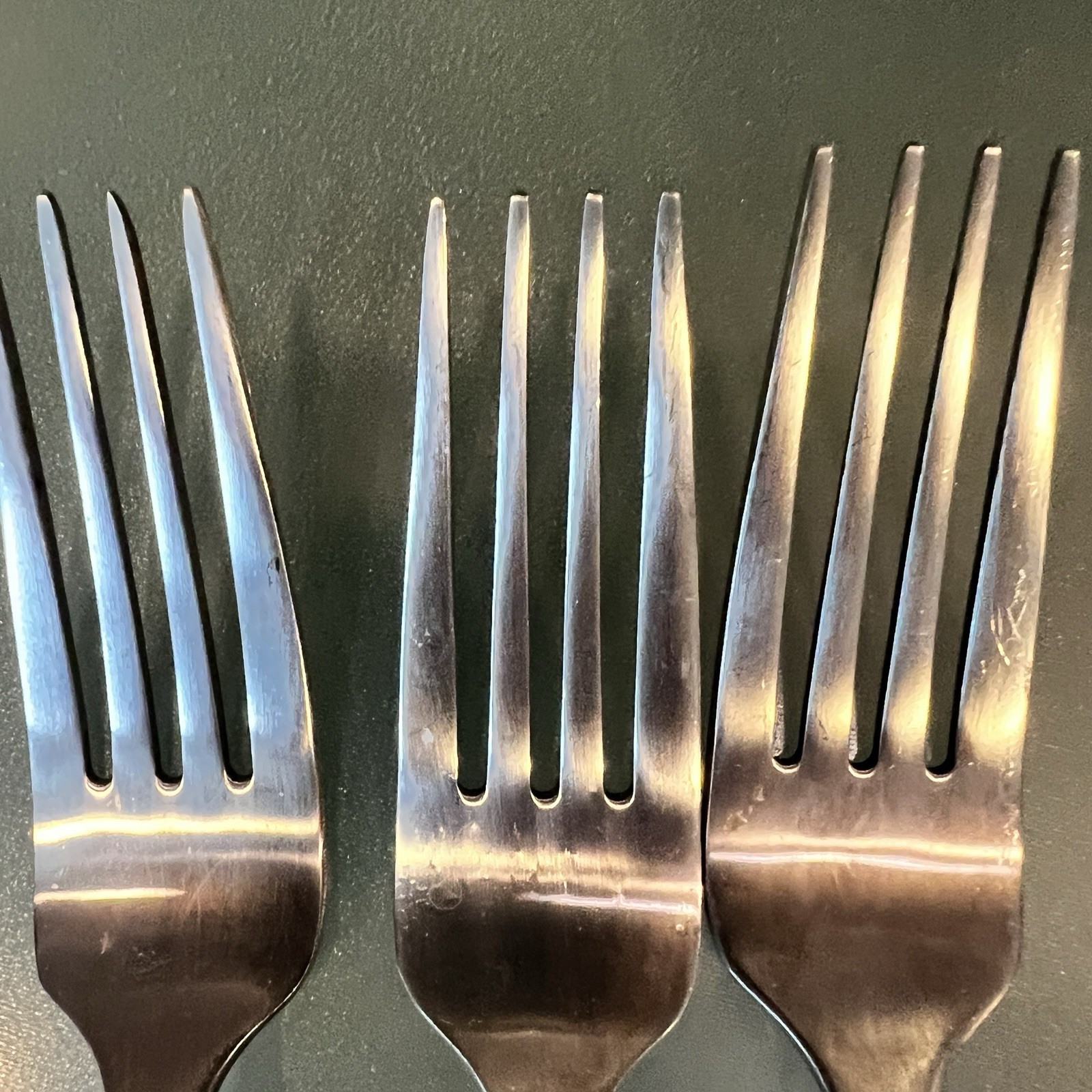 3 Dinner forks Oneida Aptitude 90-212 Stainless Flatware silverware 8”