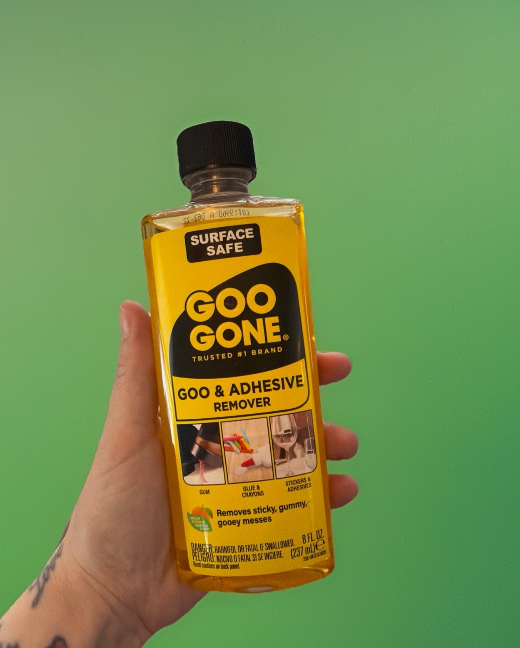 Goo Gone Adhesive Remover 8oz with scraper- Surface Safe Adhesive Remover