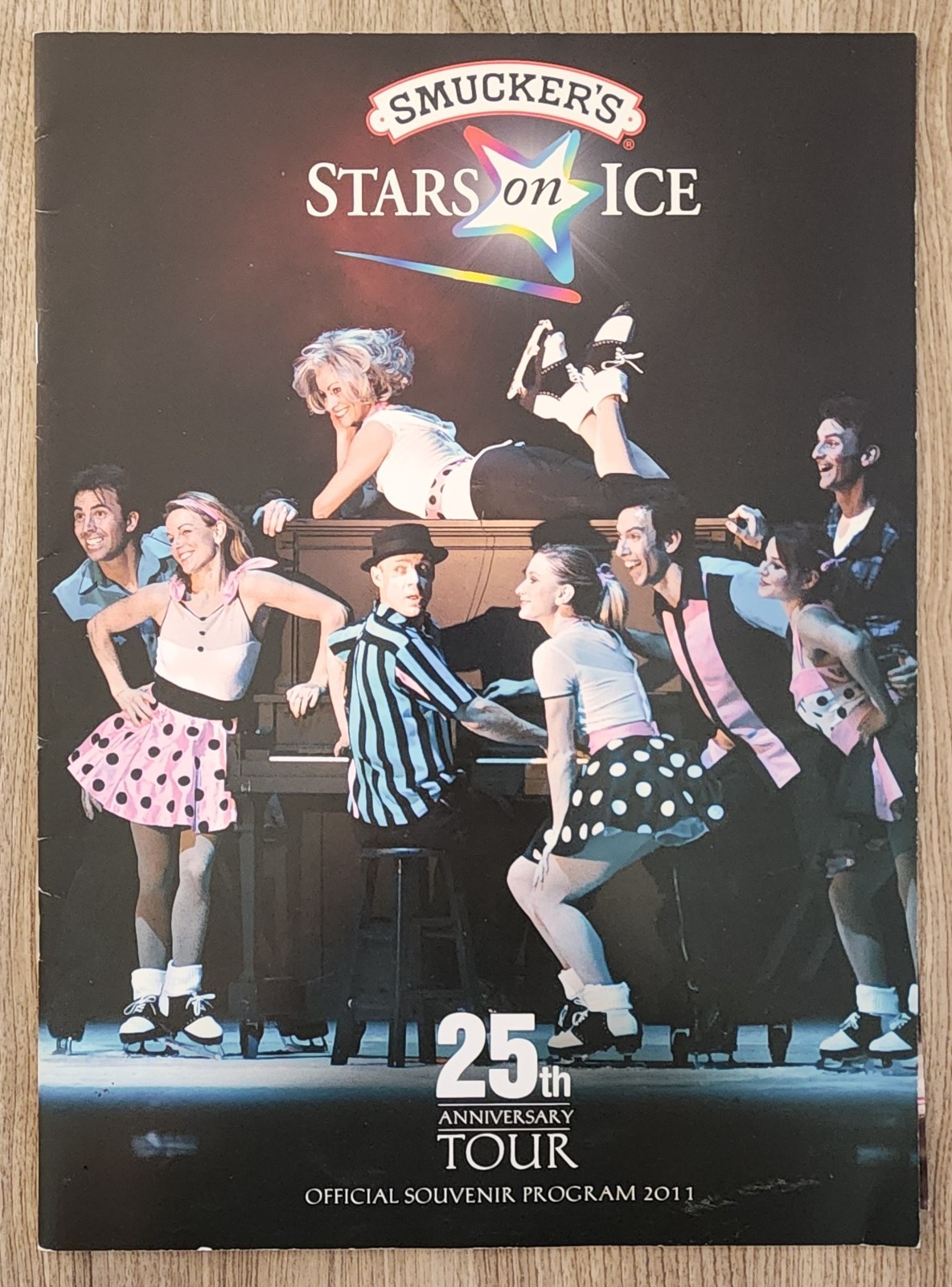 Vintage 2011 Smuckers Stars On Ice Tour Program Ice Figure Skating Evan Lysacek