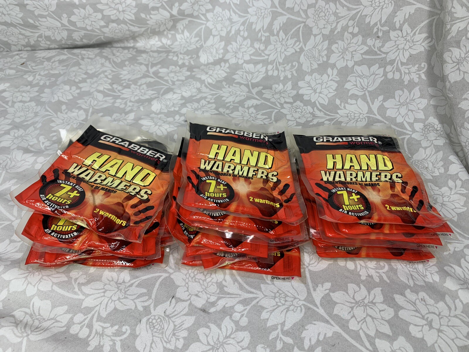 23 Packs Of Grabber Hand Warmers 7 Hours Instant Heat Expired June 2019 (B3)