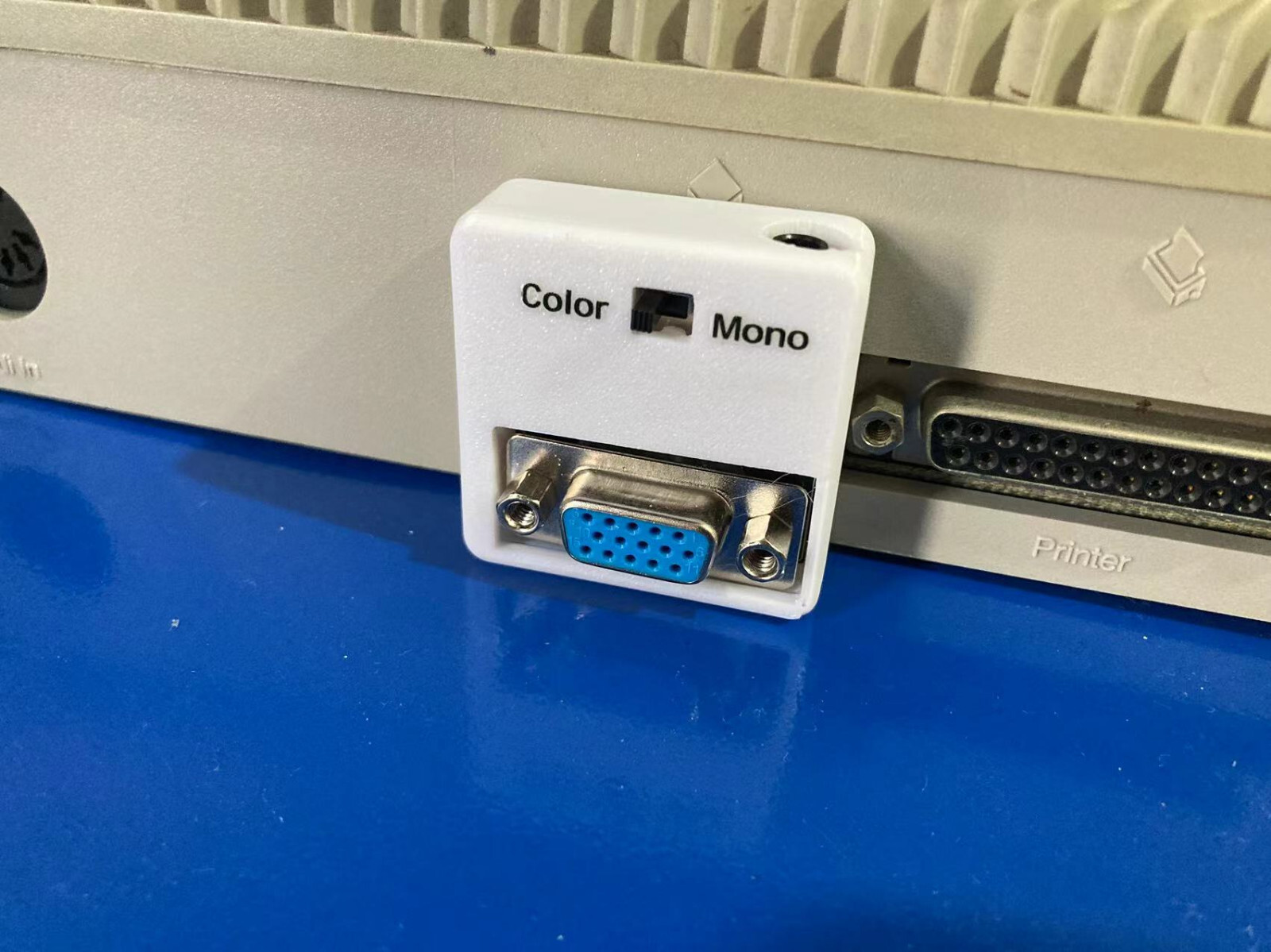 ATARI ST DIN13 TO VGA ADAPTOR LOW-MEDIUM/HIGH SWITCHABLE WITH AUDIO OUT