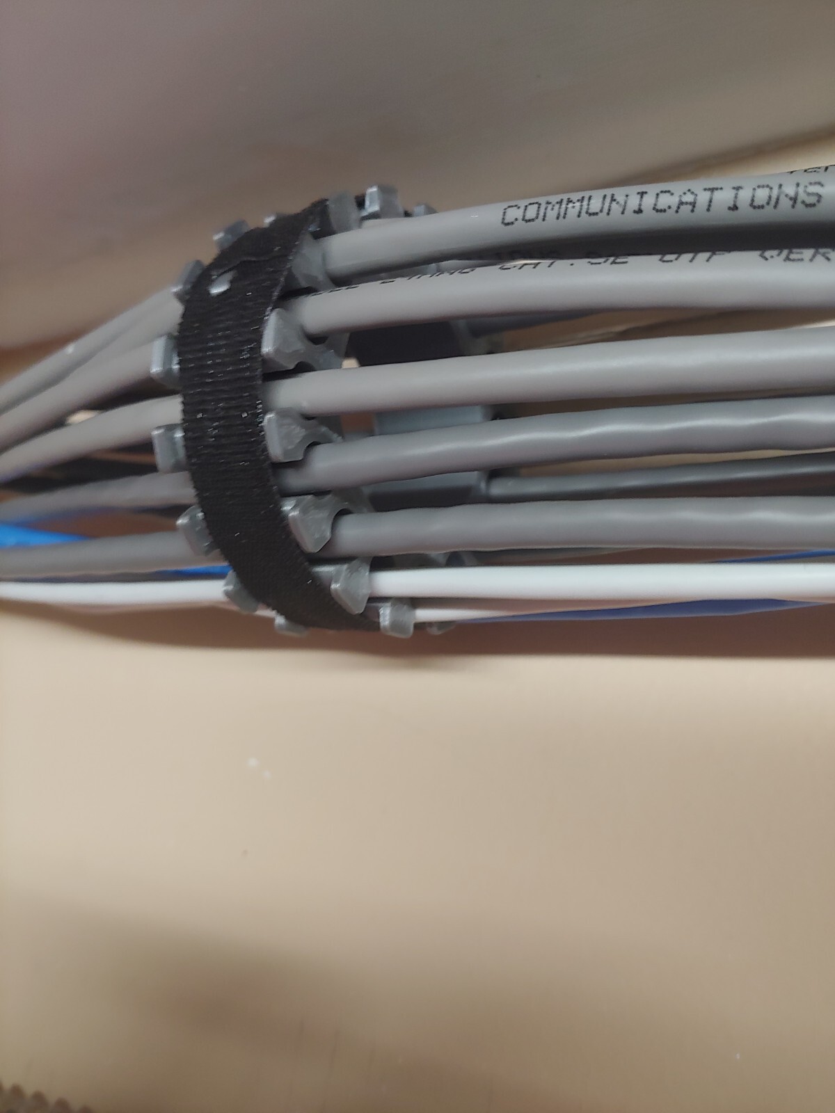 16 Cable Ethernet Comb/Organizer 5e/6 7MM OD