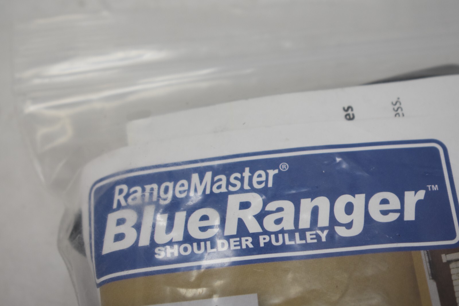 Range Shoulder Pulley Over The Door with Metal Door Bracket & Guide BLRA-MB
