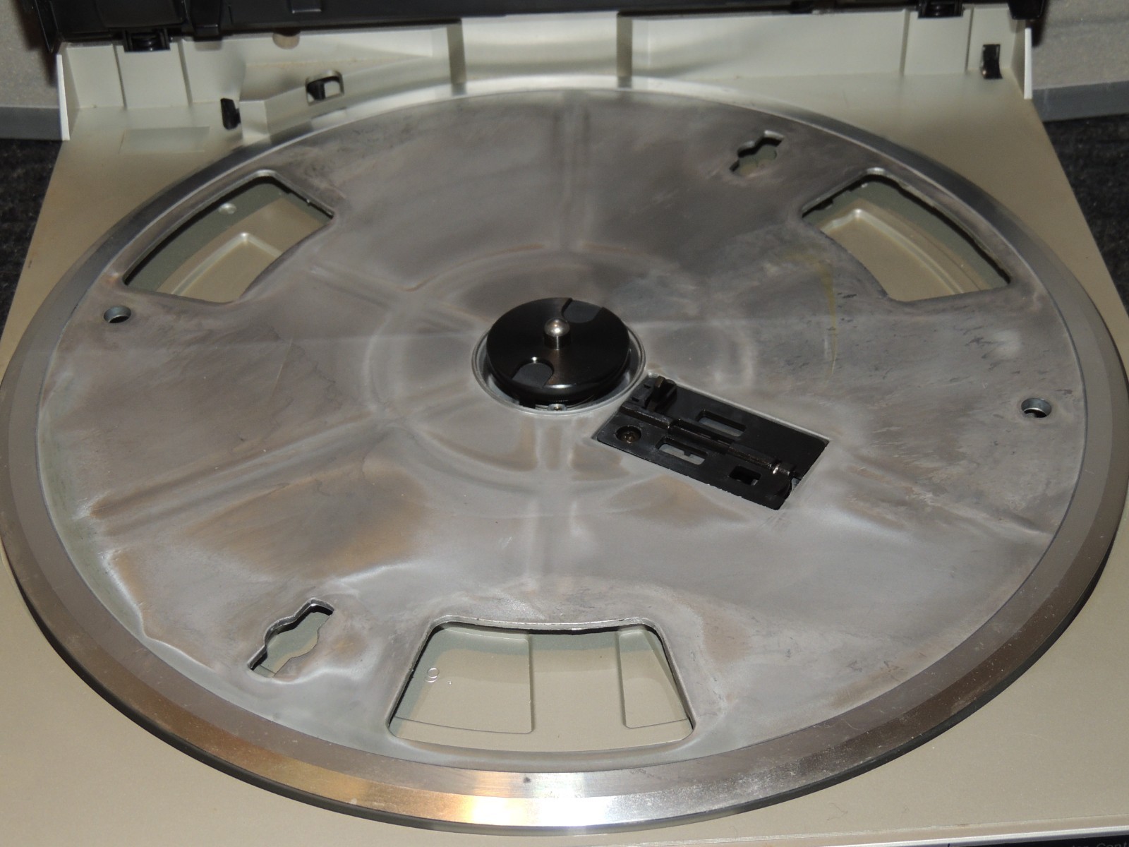 Technics Direct Drive Automatic Turntable System SL-Q