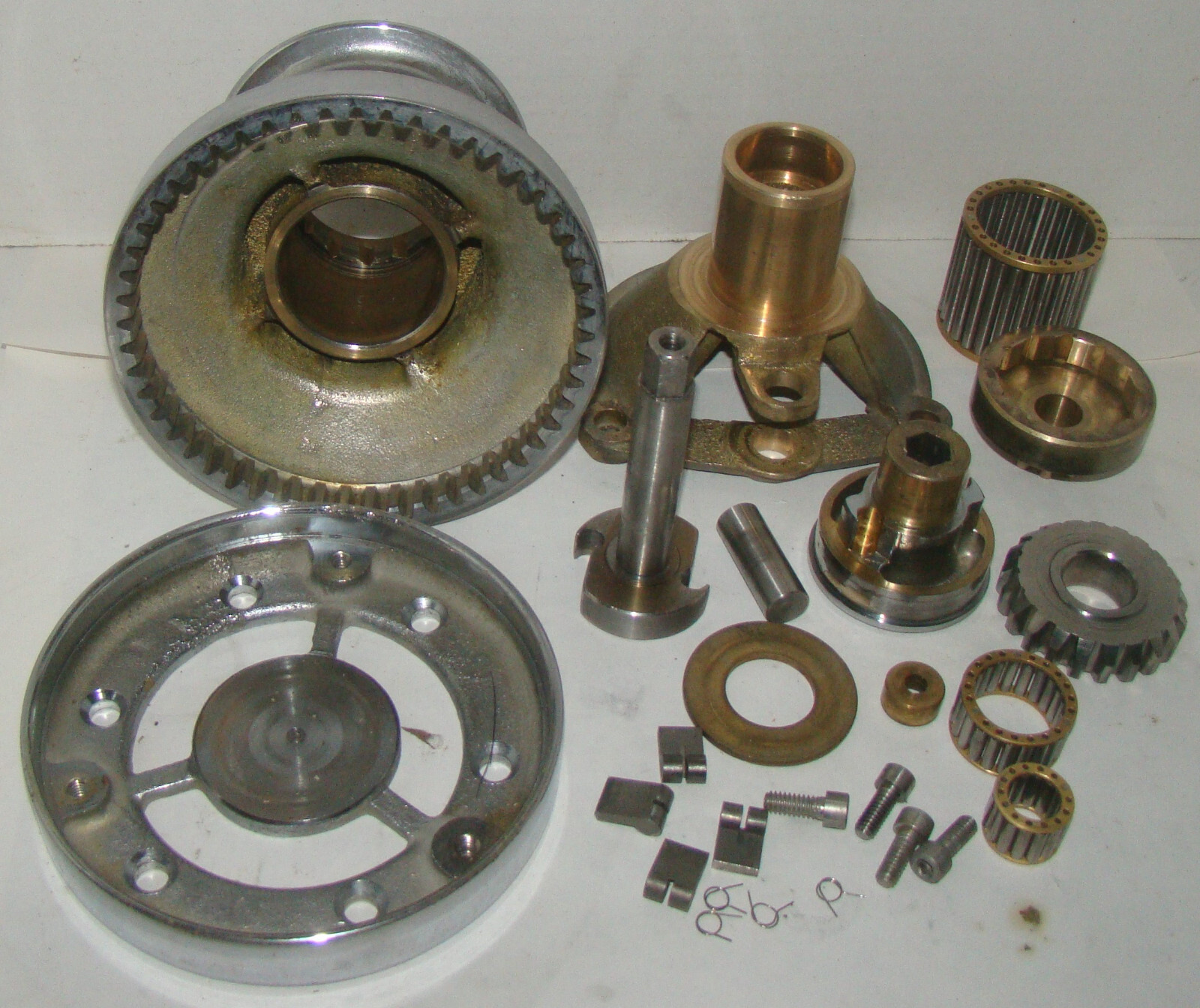 Barlow 24 Chromed Bronze 2 Speed Winch -Cleaned & Serviced