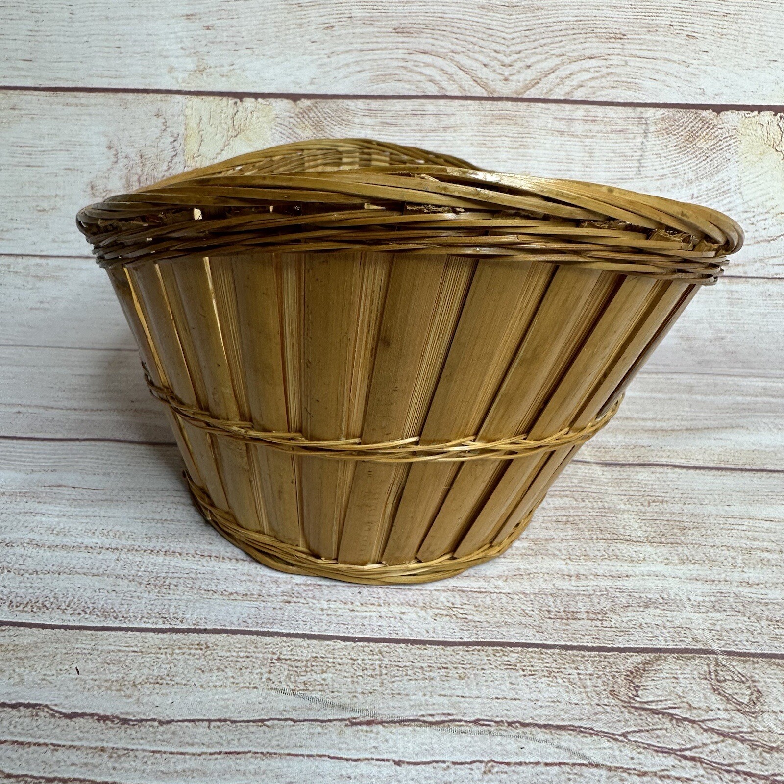 Woven Bamboo Oval Open Storage Organizing Bread Fruit Basket Asymmetrical