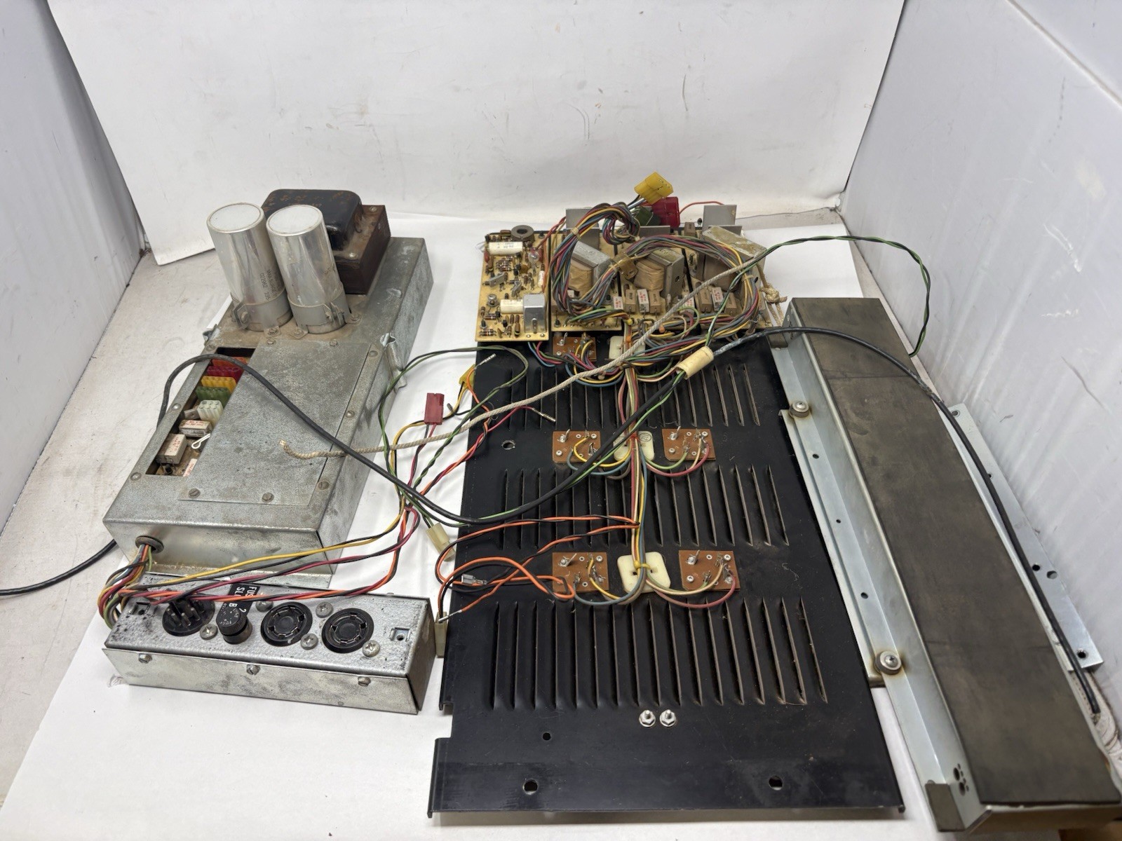 Leslie Pro 900 Amplifier / Power Supply / Reverb Tank Vintage Organ Amp c. 1970s