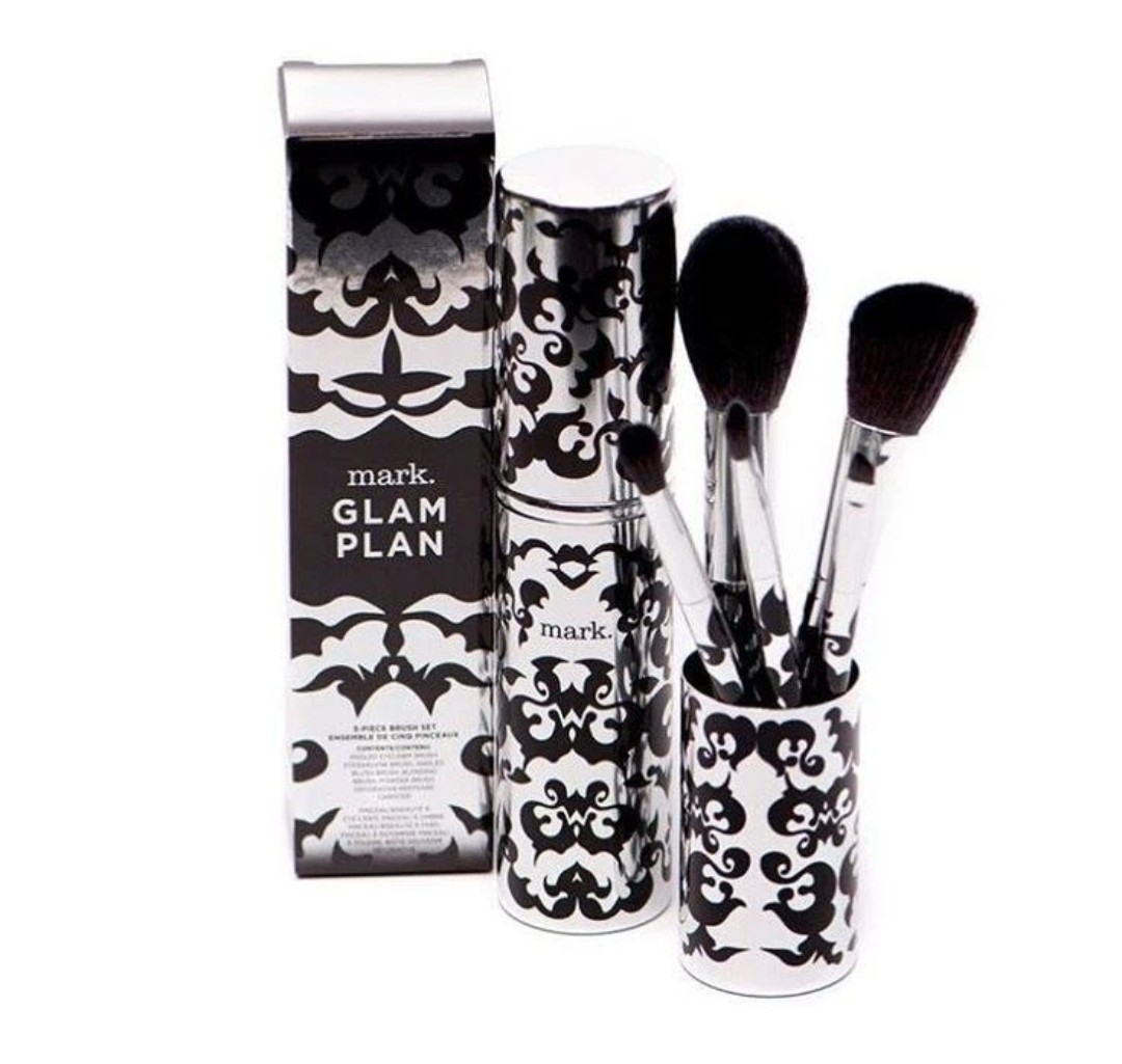 Avon mark Glam Plan Make Up Brushes