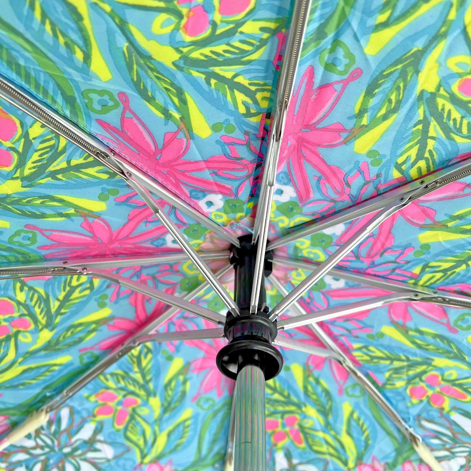 💗☔ NWT Lilly Pulitzer Folding Travel Umbrella Automatic Open & Storage Sleeve