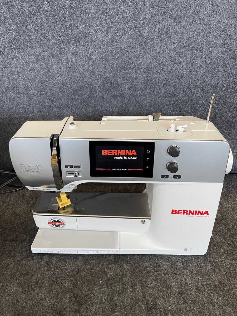 BERNINA 570 QE Sewing & Quilting Machine 100-240V 50/60Hz 100W, White*
