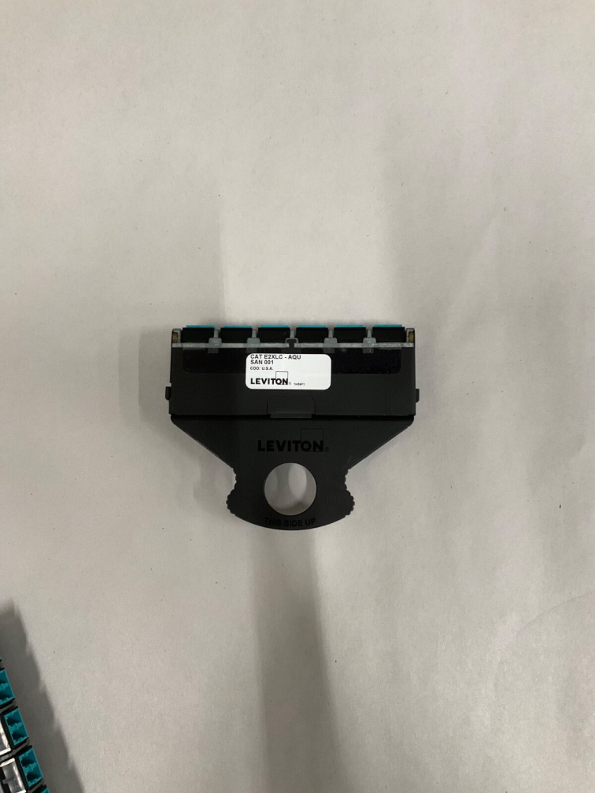 Leviton CAT E2XLC-AQU SAN 001 Cartridge