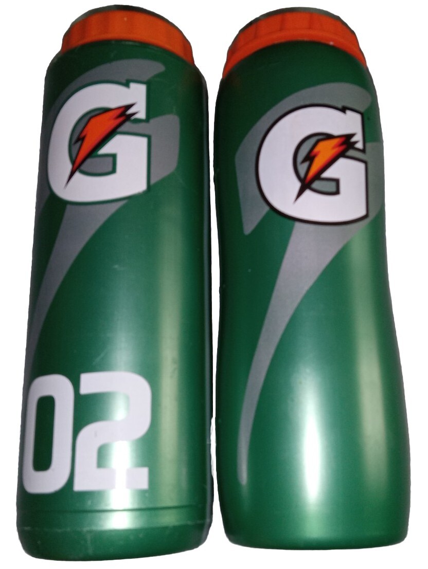 Set Of 2 Gatorade 32 Oz Contour Squeeze Sport Water Bottle Workout Fitness