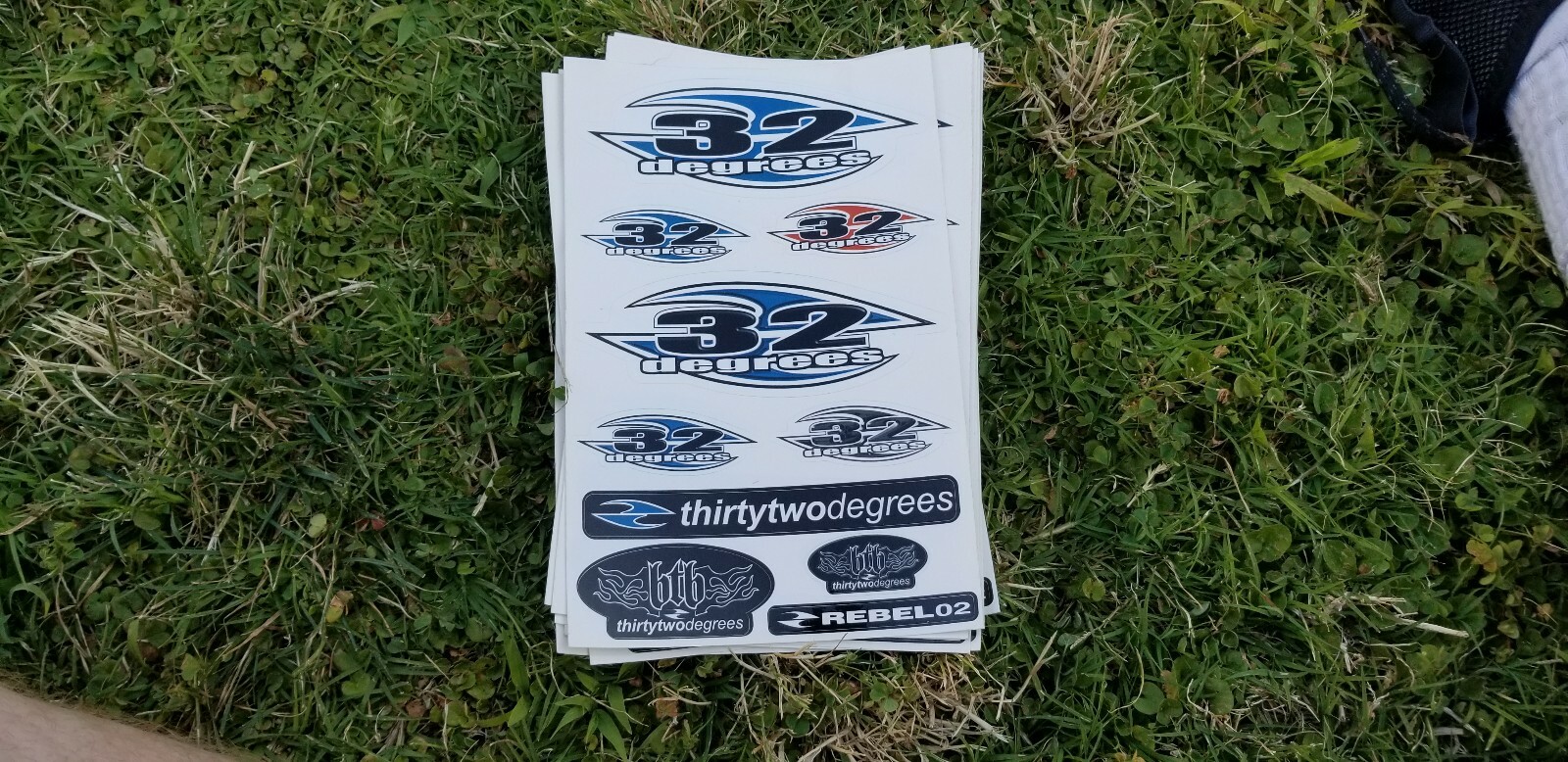 32 DEGREES Sticker Sheet NOS Old School VINTAGE PAINTBALL STICKERS