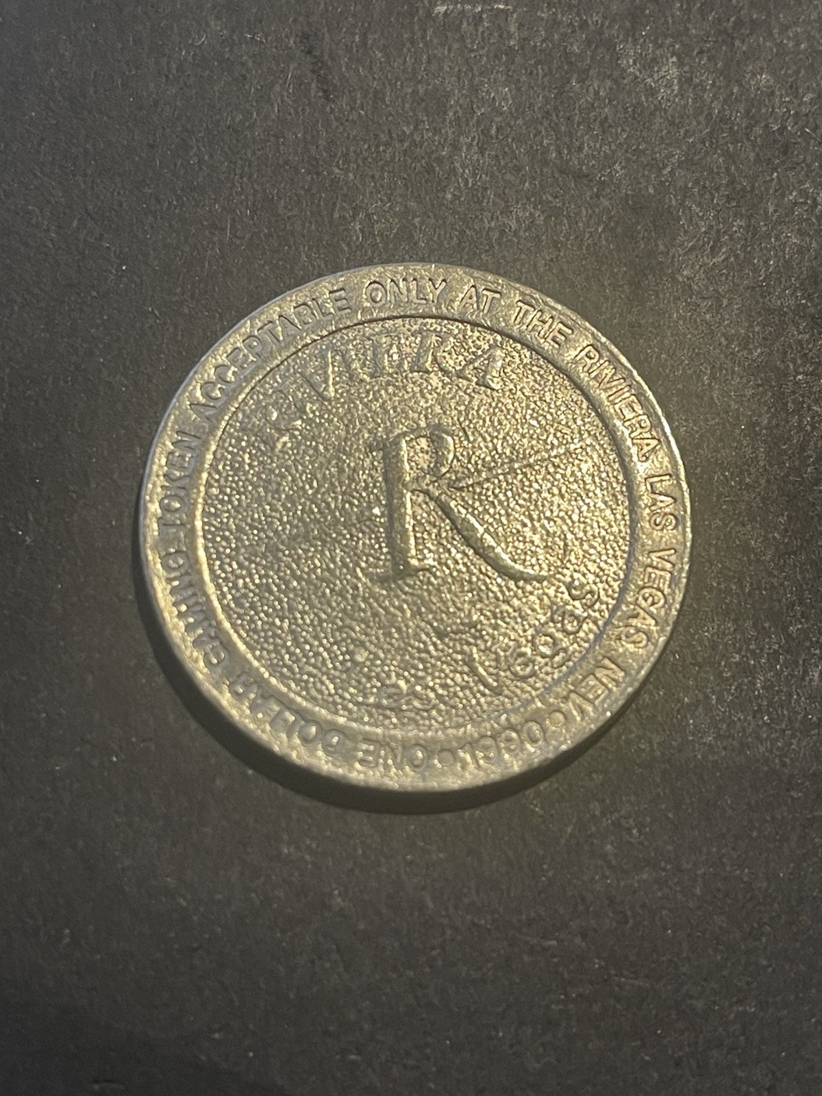 Gaming Coin Token Riviera Hotel Casino 1990 $1 One Dollar Las Vegas NV T547