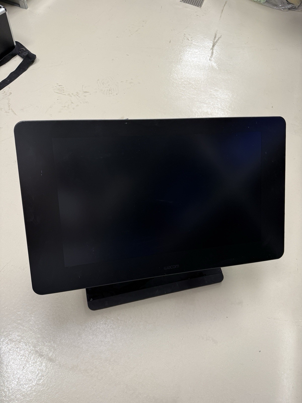 Wacom Cintiq Pro 24 Creative Pen Display DTK-2420 - 4K Monitor With ergo Stand