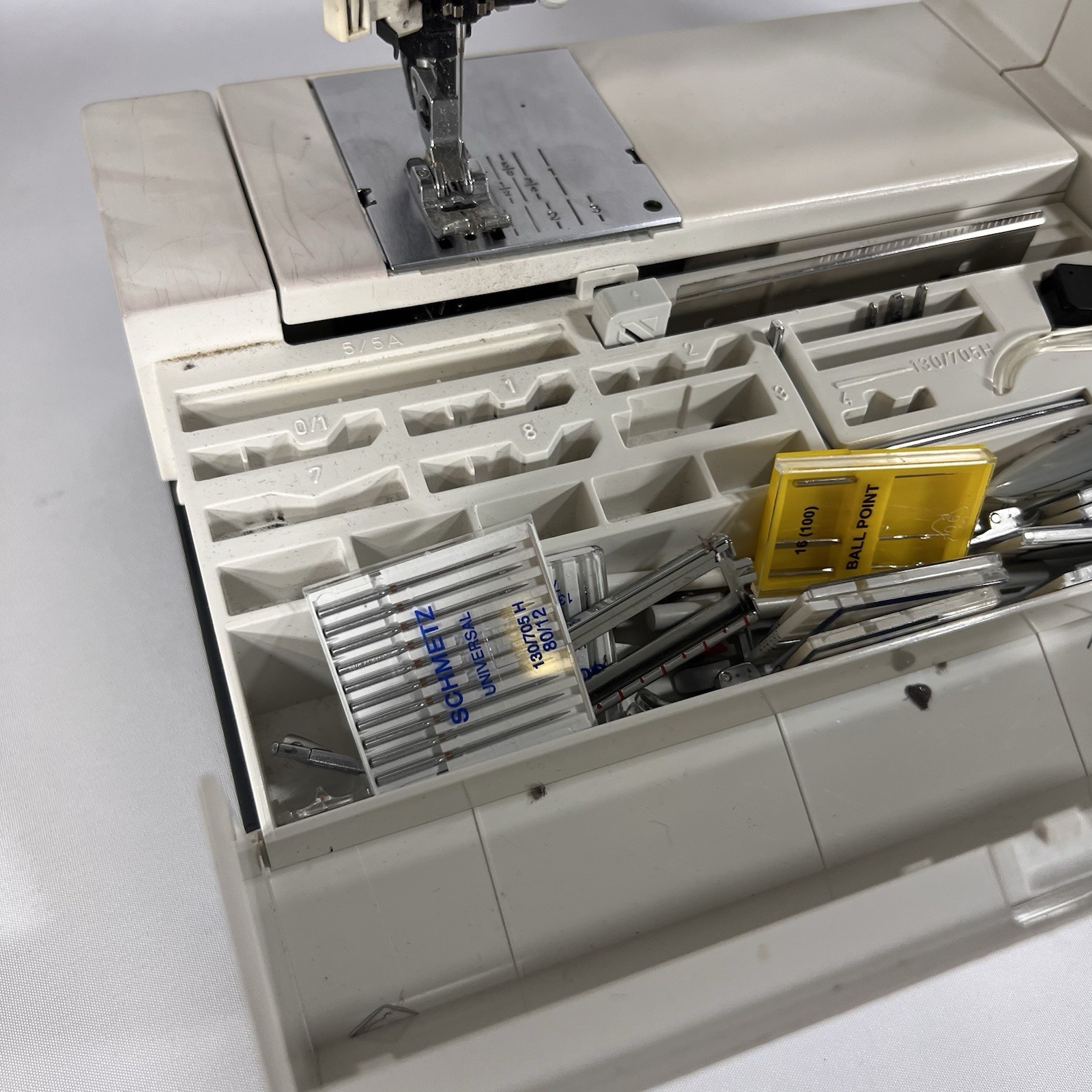 PFAFF Tiptronic 2020 Sewing Machine Tested Working