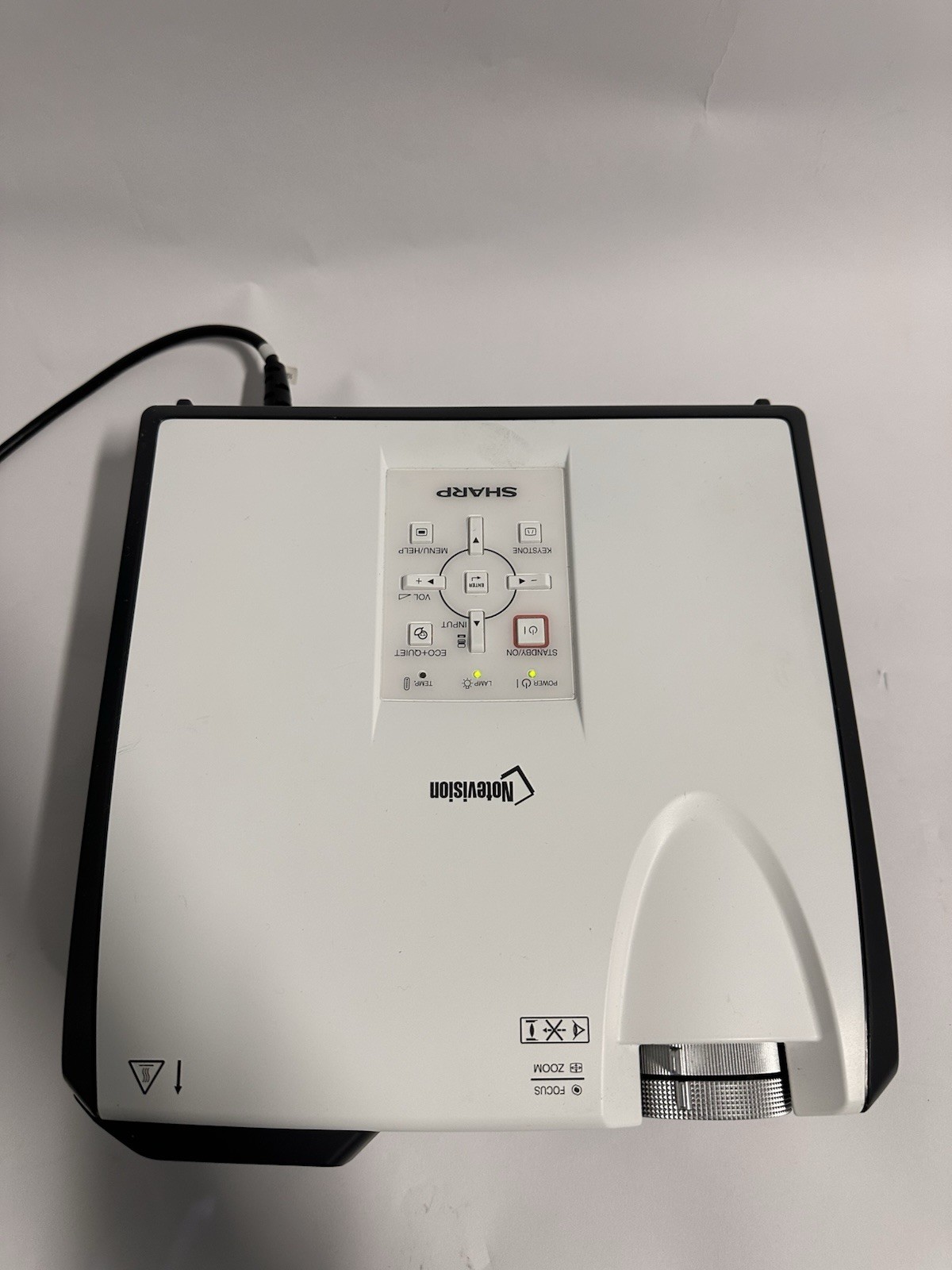Sharp XR-32X DLP Projector