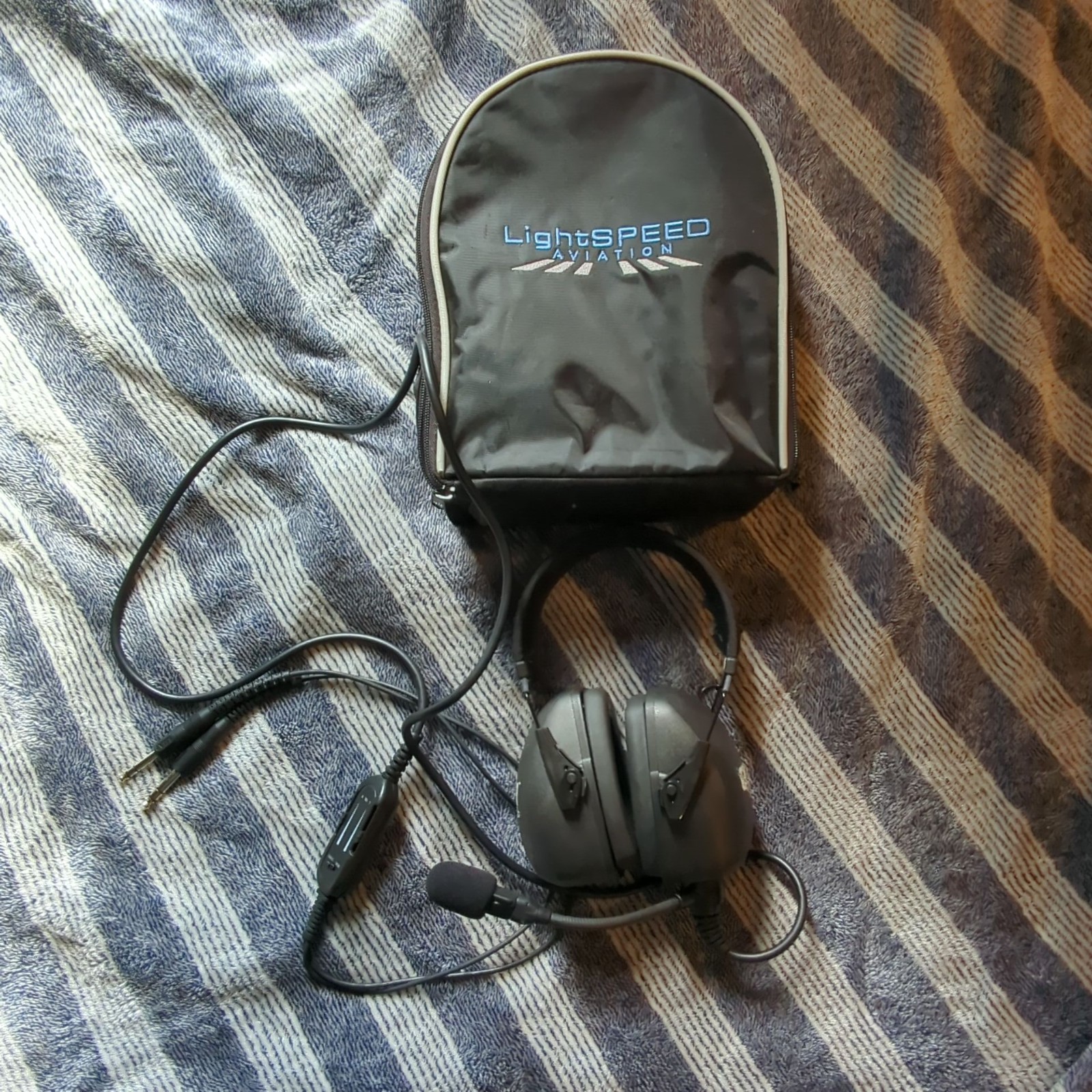 Lightspeed QFR SoloC Dual Plug General Aviation Headset