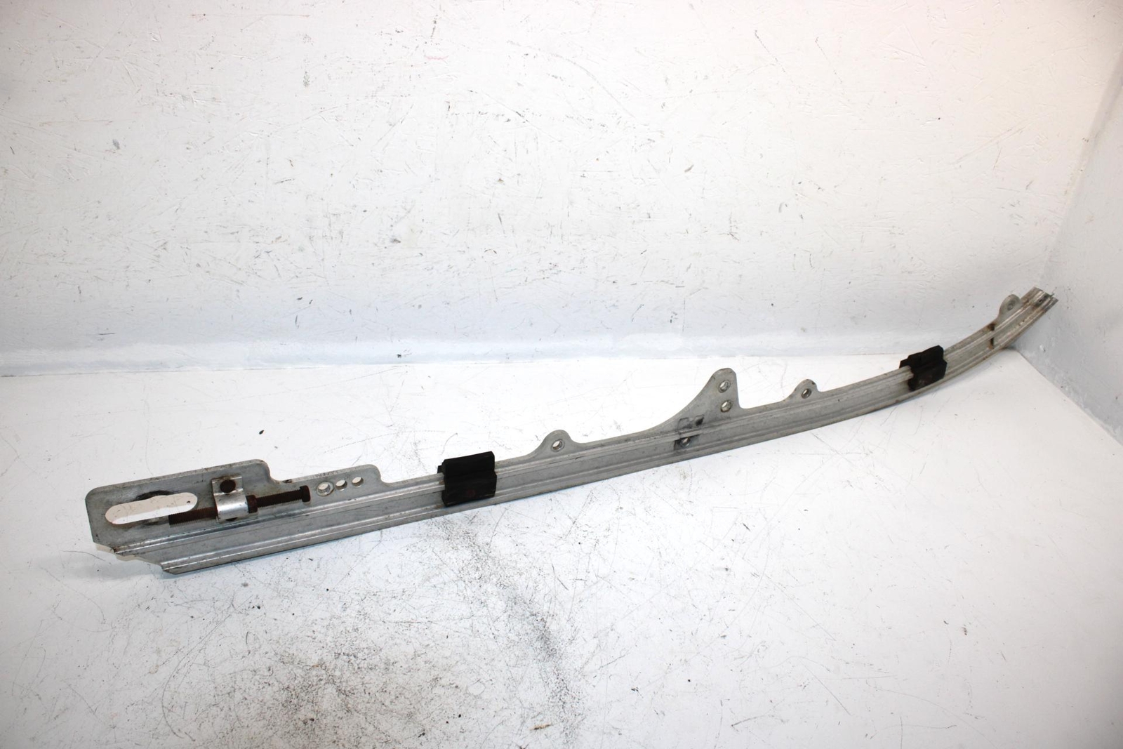92 Polaris 500 Oem Right Suspension Rail 1540554 SP52