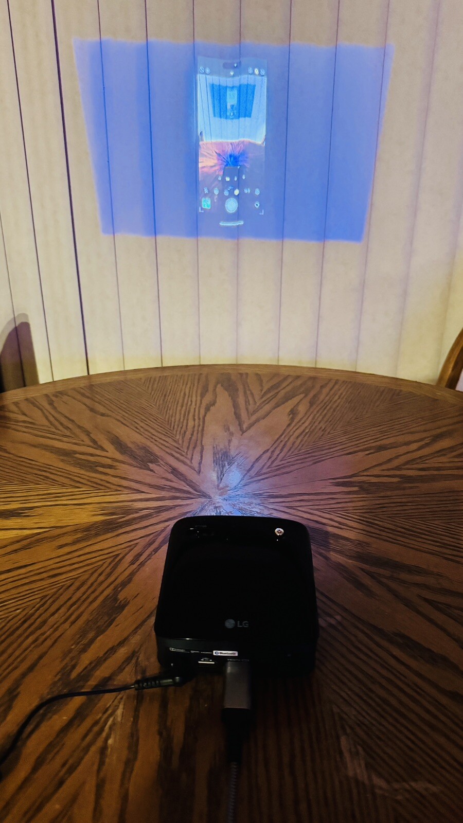 LG MiniBeam Black LED Projector PH150B - Wireless Bluetooth TESTED