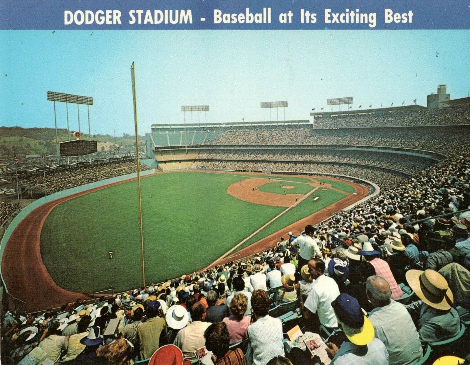 Los Angeles Dodger Stadium Vintage 5.5"x7" Postcard (Chavez Ravine) Un-Posted