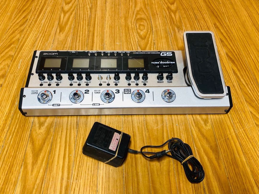 ZOOM G5 Multi-Effects Electric Guitar Pedal w/Adapter Working [Very good]