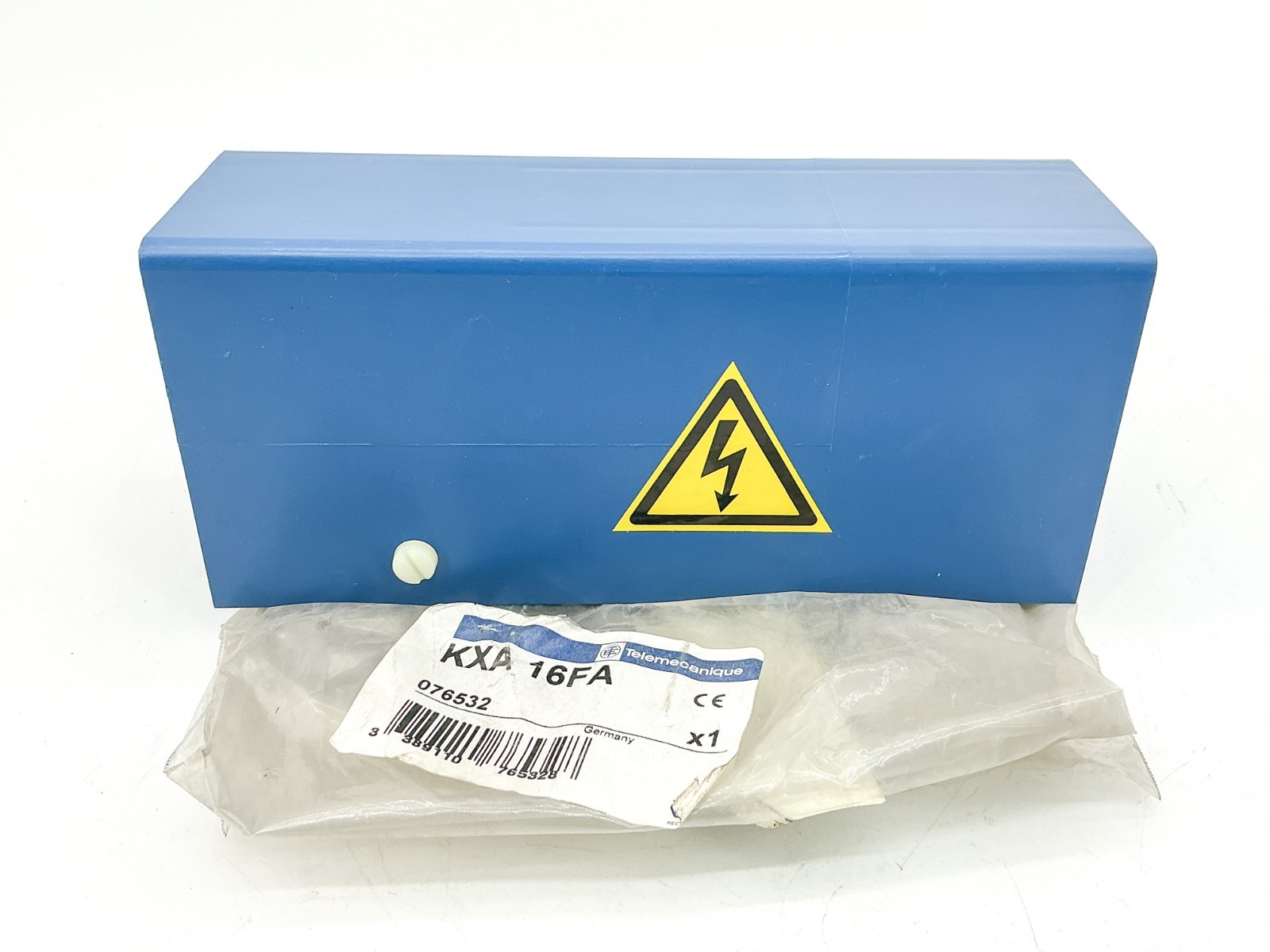New Telemecanique KXA-16FA Closure End Conduit