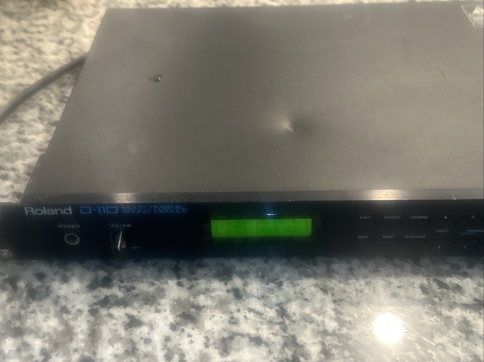 Roland D-110 vintage rackmount synth, working