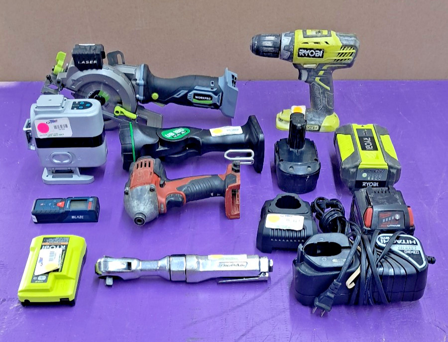 Tool lot of 13 (tools/batteries/chargers) (Untested/Parts/Repair)