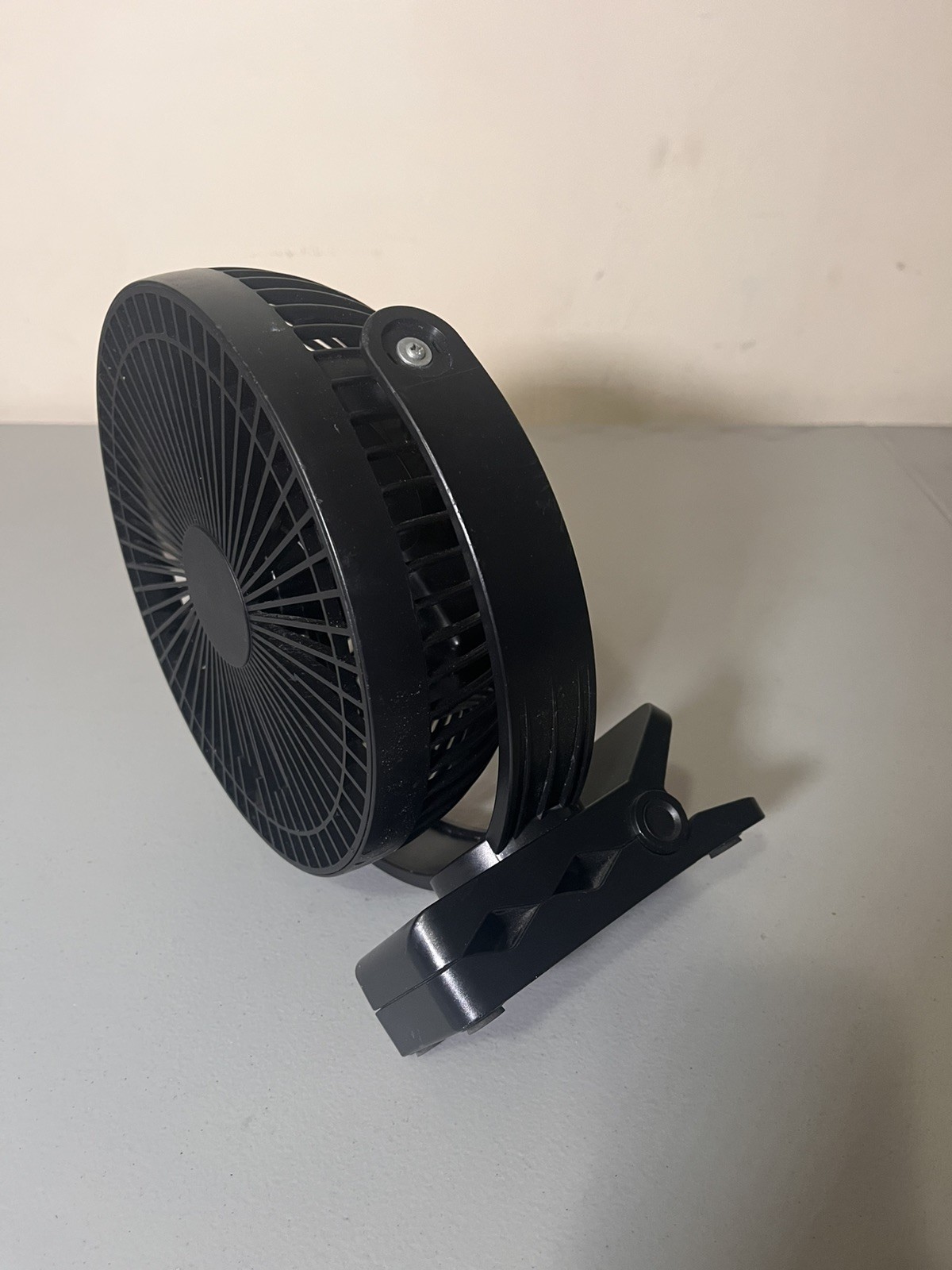7″ Portable Air Circulator Desk Fan – 3-Speed Adjustable
