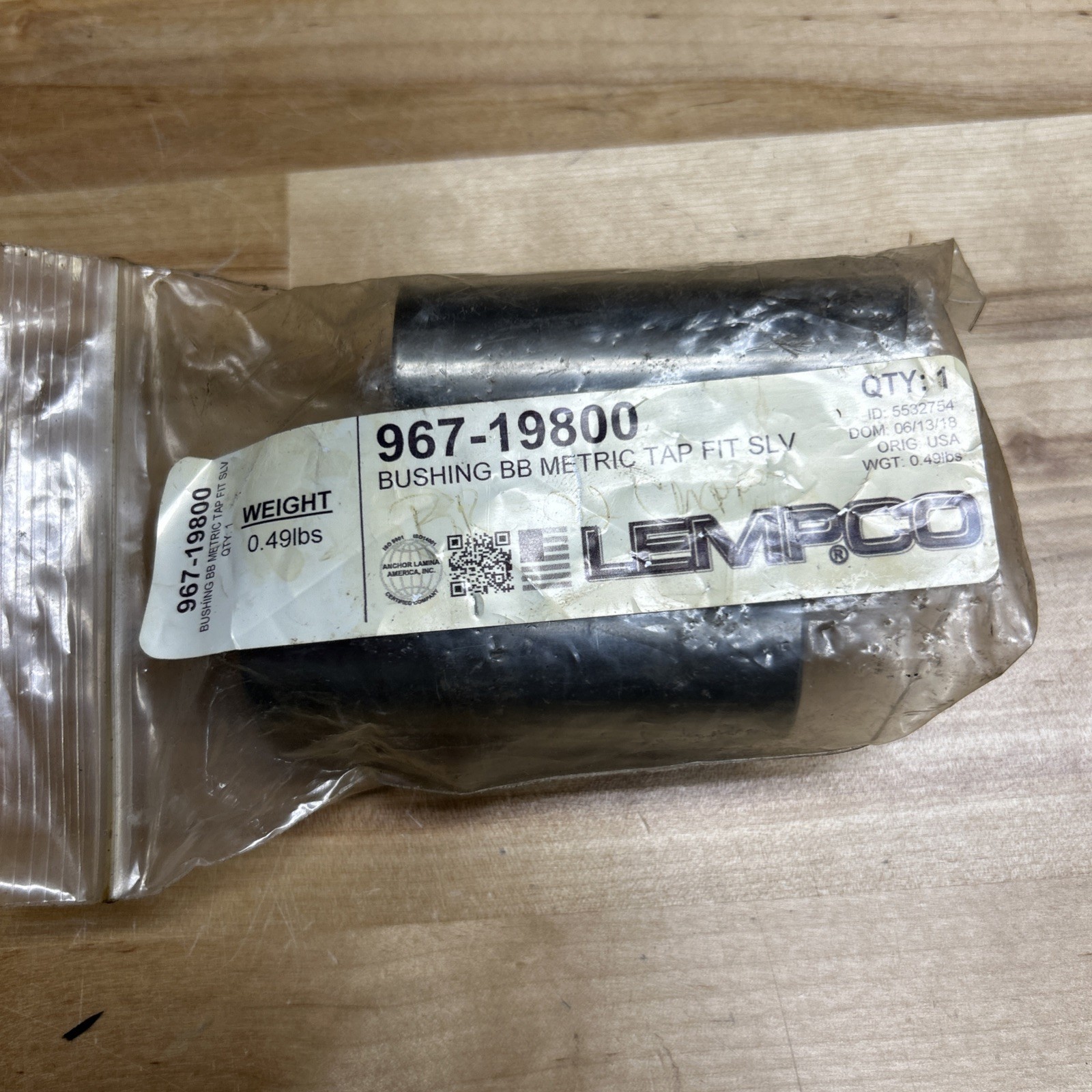 LOT OF 2 LEMPCO SLEEVE BUSHINGS BB METRIC TAP FIT SLV 967-19800