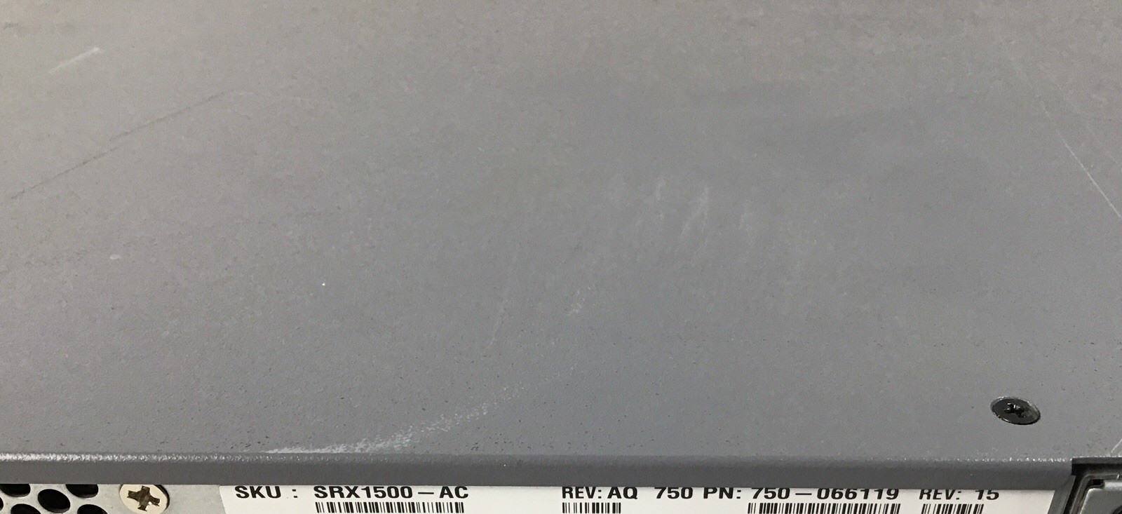 Juniper SRX1500 SRX1500-AC w/ 2x AC PSU