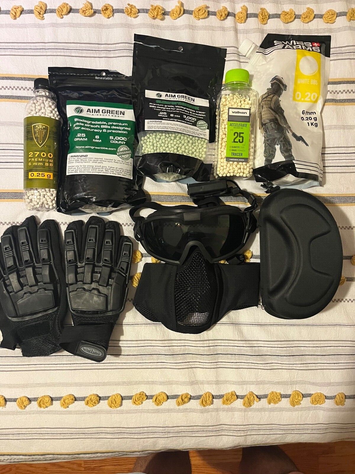 Airsoft Guns, BBs, vest, everything you need to play airsoft indoors or outdoors