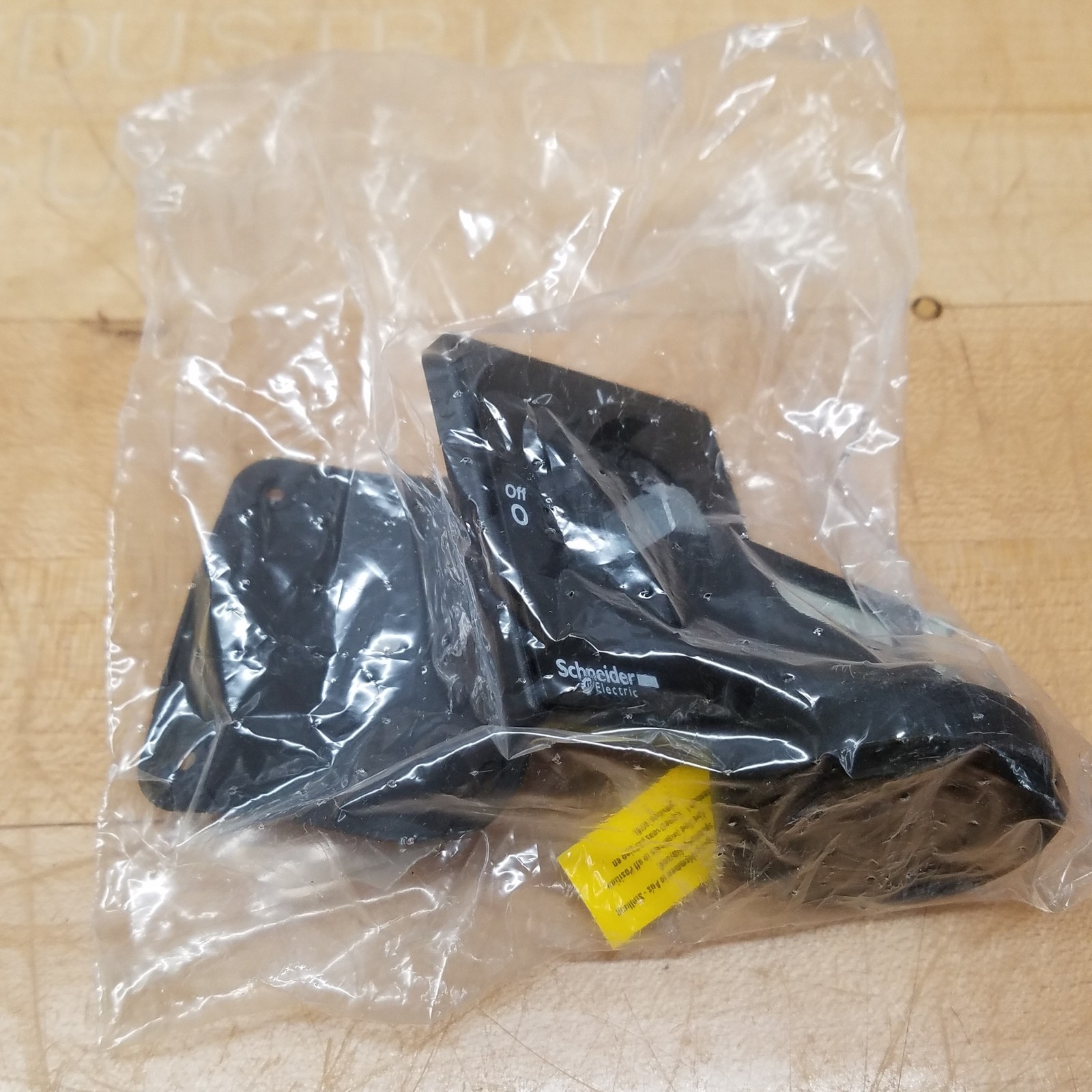 Schneider VBF2 Switch, 40 A, 690V, 60Hz - NEW