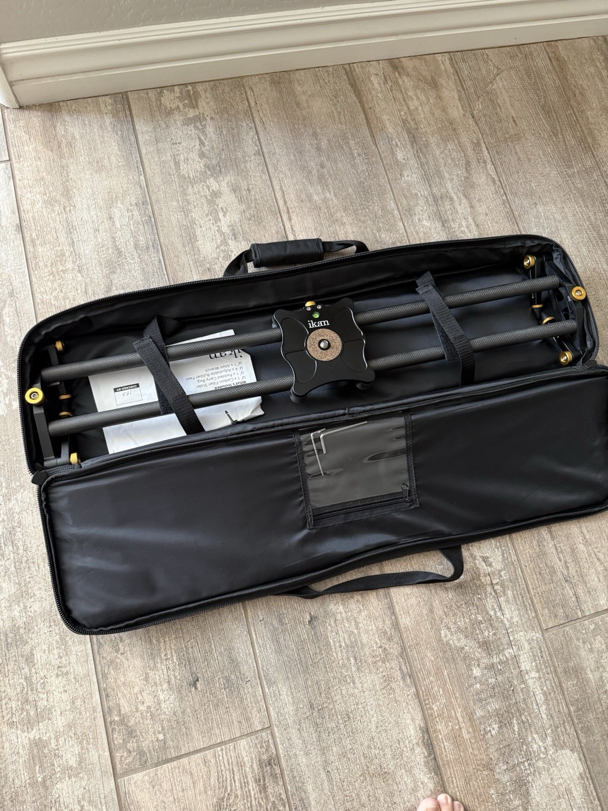 ikan Heavy Duty Carbon Fiber Camera Slider with 22mm Track Rails (31")