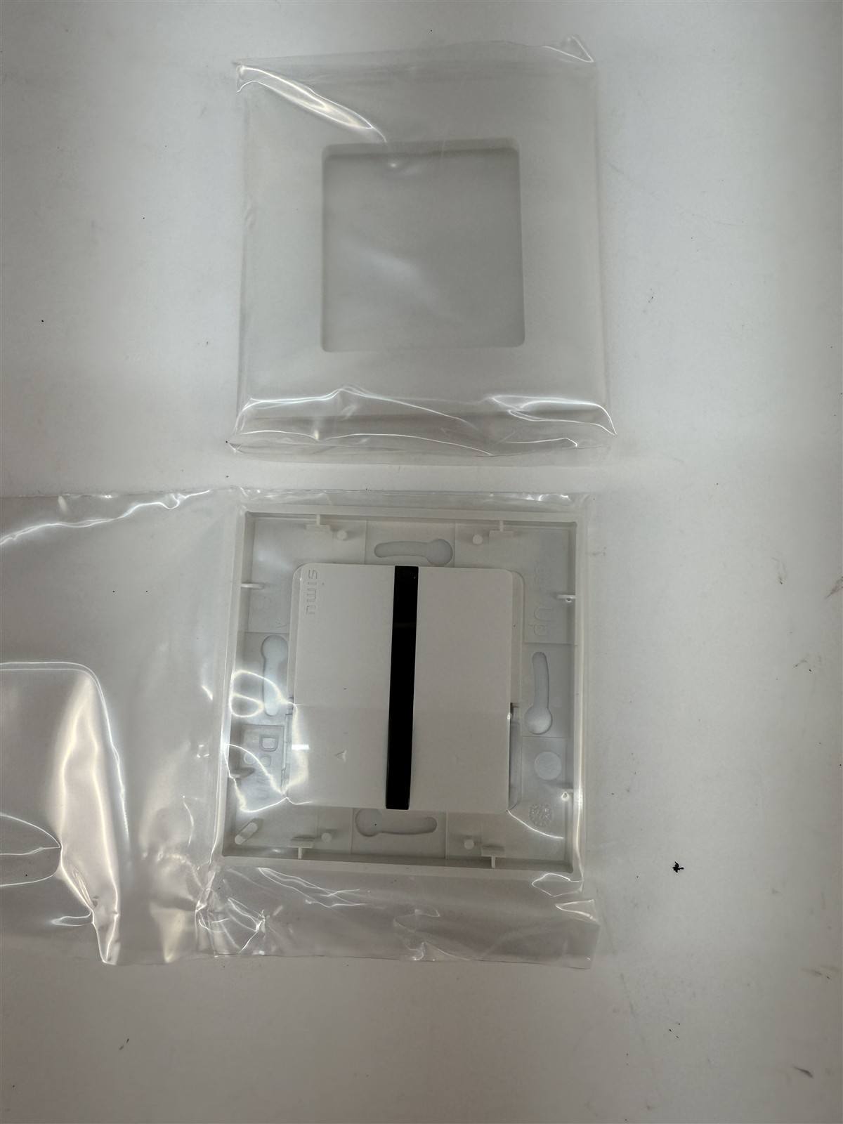 Simu Hz Surface Mounted Wireless Wall Switch, 1 channel (white) 2008577
