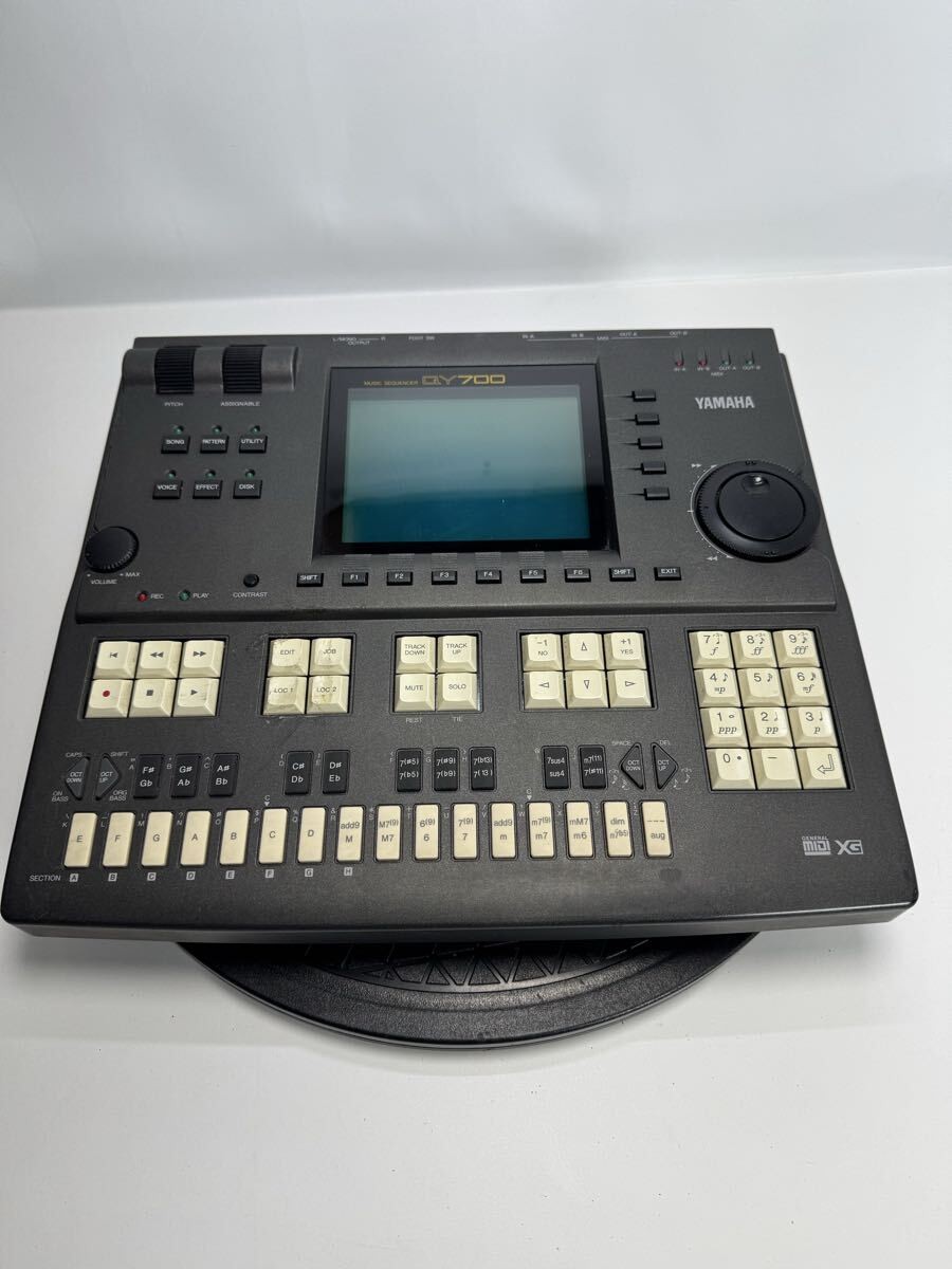Yamaha QY700 MIDI Music Digital Sequencer Working [Very good]