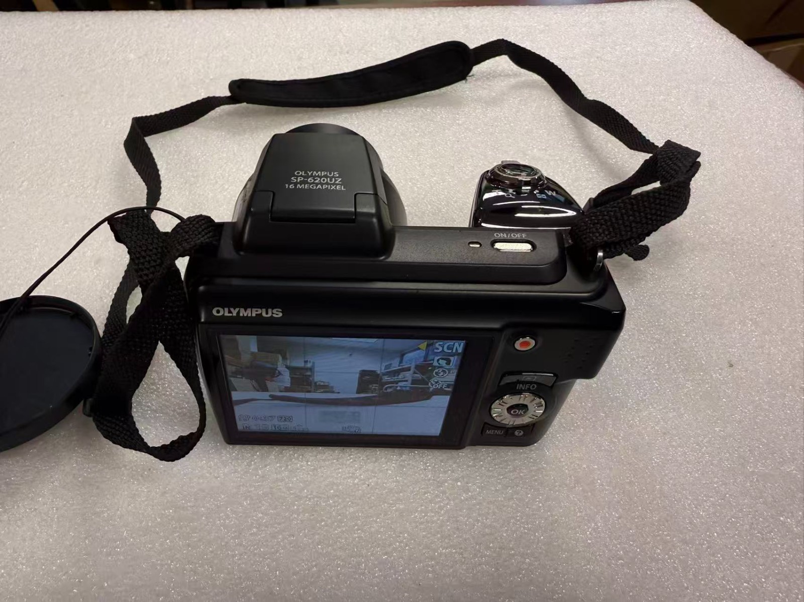 OLYMPUS SP-620UZ 16mp & 21x Zoom Digital Bridge Camera - Fully Working