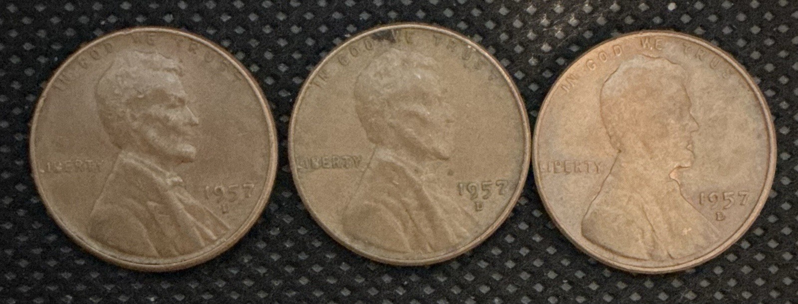 3 1957D Lincoln Wheat Cents With Die Chips In The B Of Liberty.