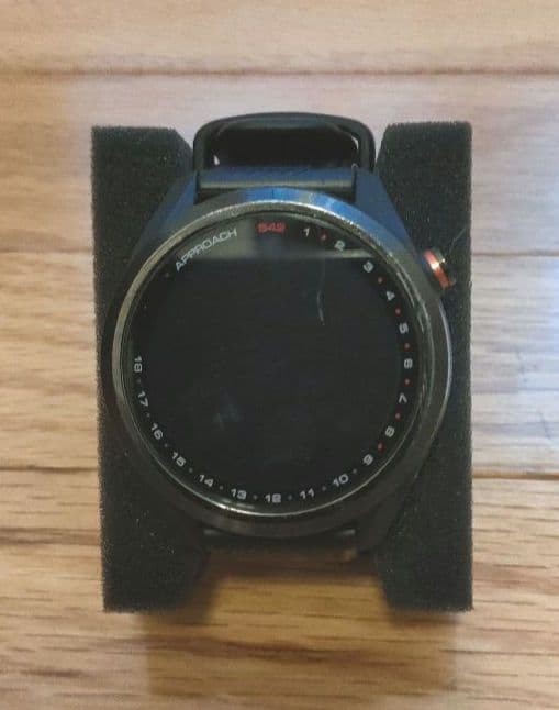 Garmin Approach S42 Black GPS Golf Watch Box Sticker Charging Used