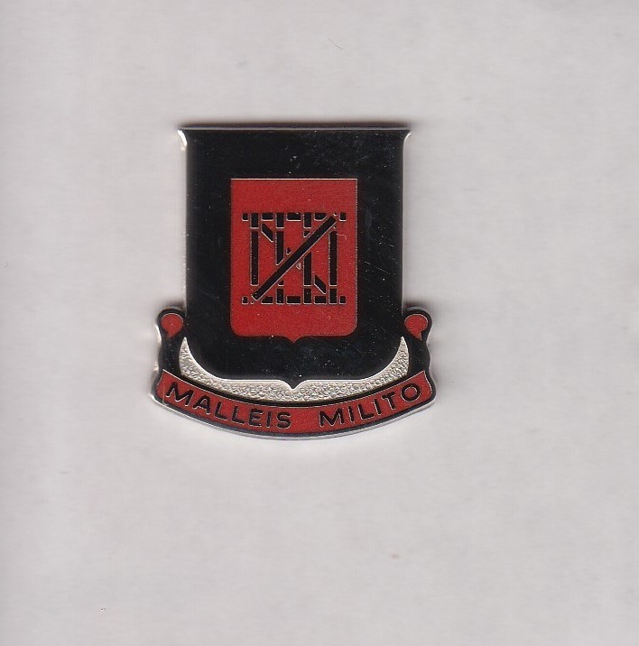 62nd Engineer Bn DUI crest c/b clutchback badge P-23