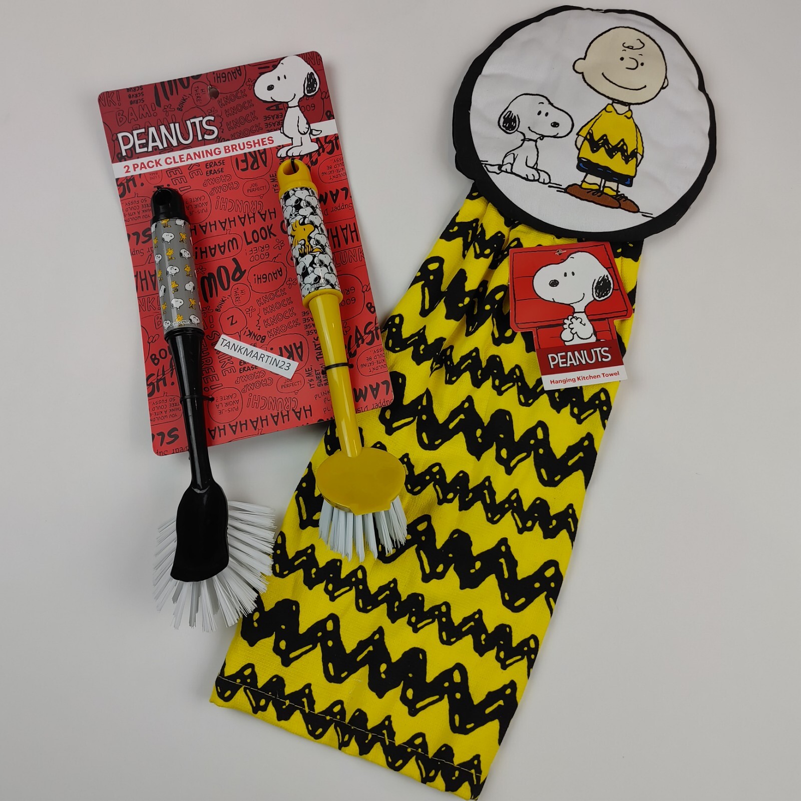 Set of 3 Peanuts Snoopy Kitchen Brush & Hanging Dish Towel Charlie Woodstock