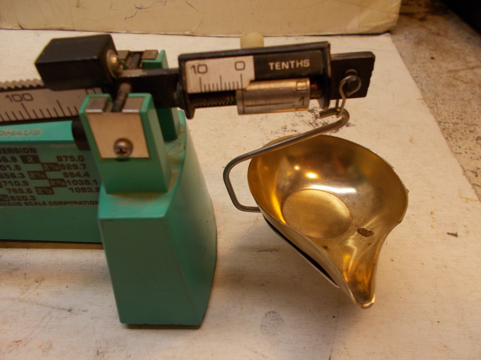 rcbs 5-10 powder scale + rcbs case trimmer +5 pilots