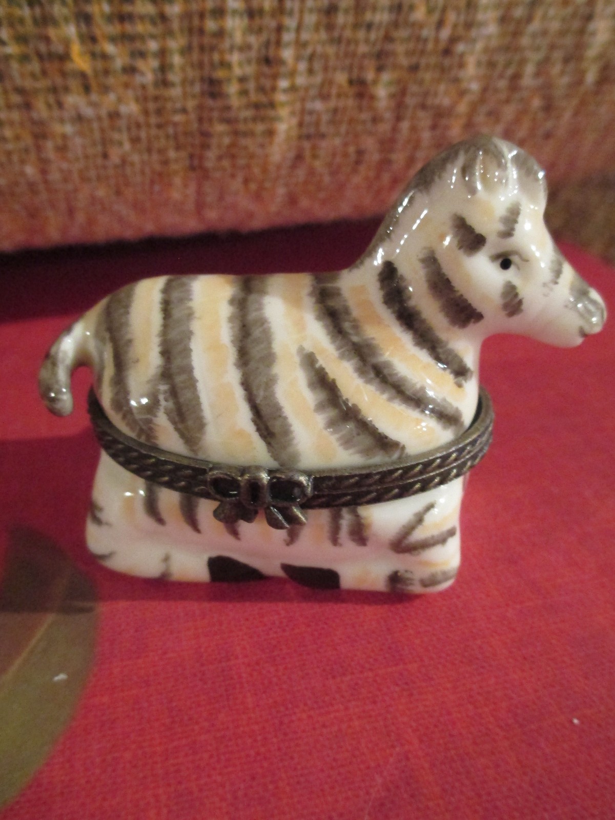 0561   ZEBRA TRINKET BOX