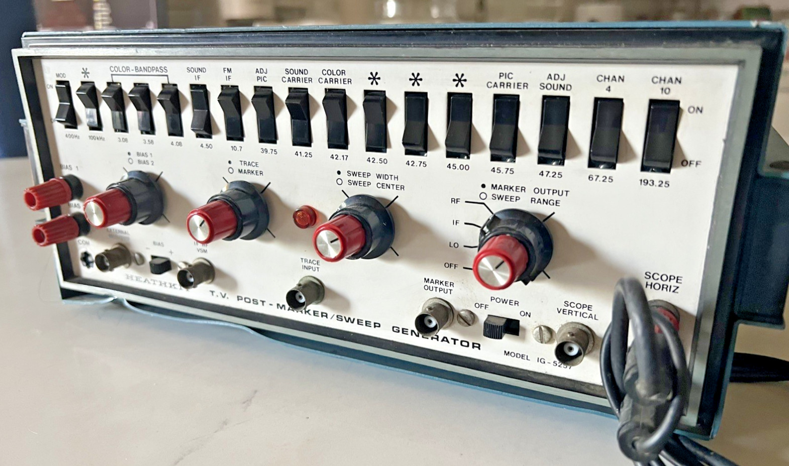 Vintage HEATHKIT Post/Marker Sweep GENERATOR IG-5257