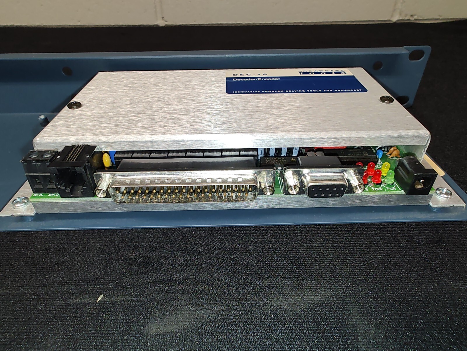 Broadcast Tools DEC-16 Decoder/Encoder w/RM-3 Rack Shelf
