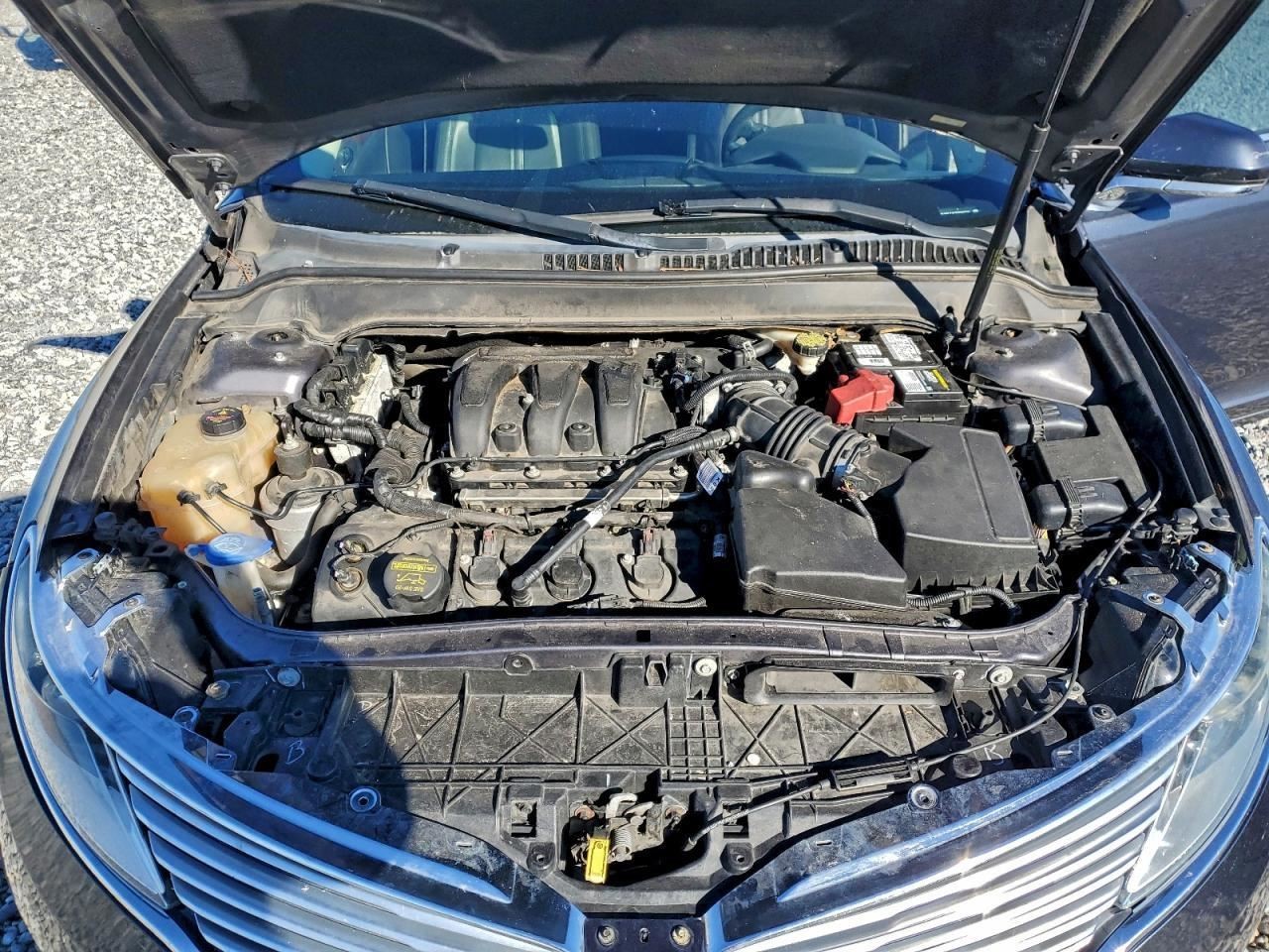 MKZ 2014 Glove Box 4956420