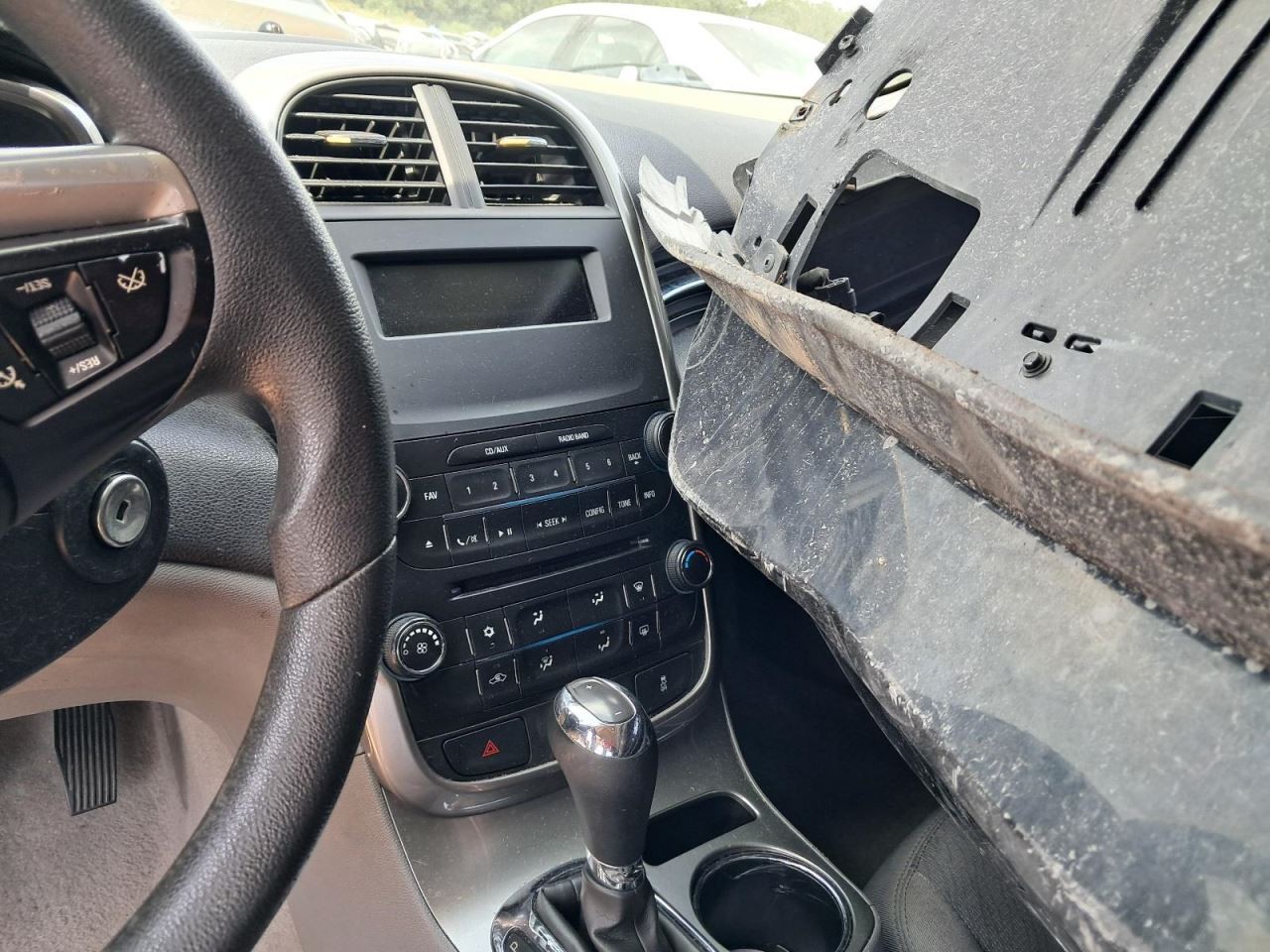 MALIBU 2014 Glove Box 4771731