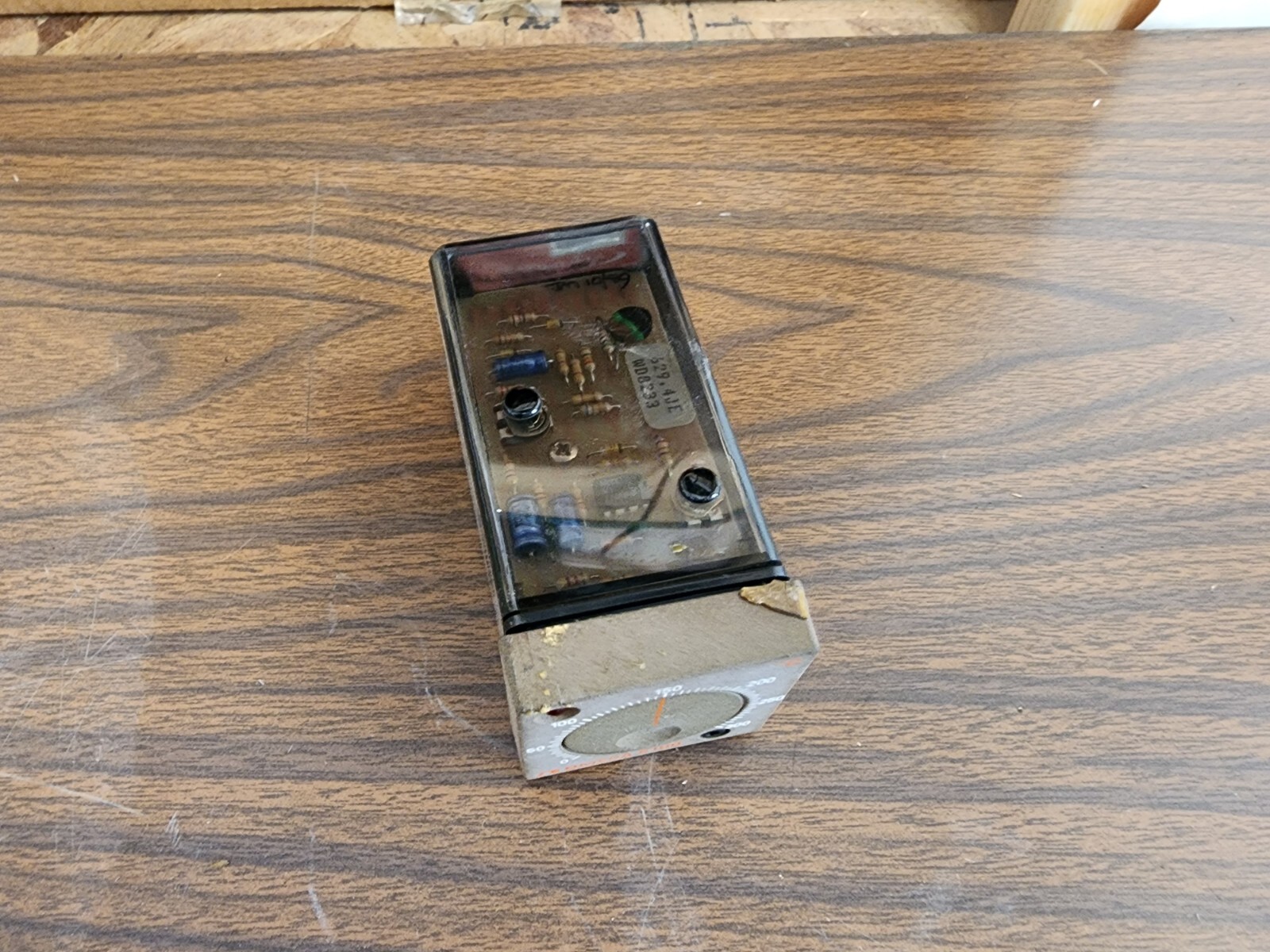 Omega 6100 Temperature Controller